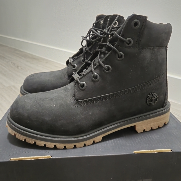 SOLD NEW BLACK TIMBERLAND 39.5 EU - Picture 7 of 13